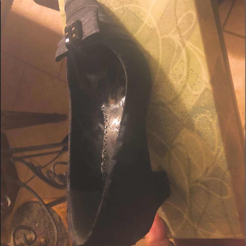 J’Renee Black Leather Shoes 9.5N
